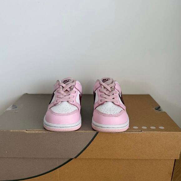 Nike Dunk Low ‘Valentine’s Day’ Toddler Sneakers - SZ 7 C - Picture 8 of 11